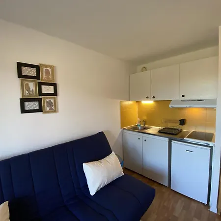 T2 Pres Des Thermes Du Connetable Avec Balcon Et Wi-fi *